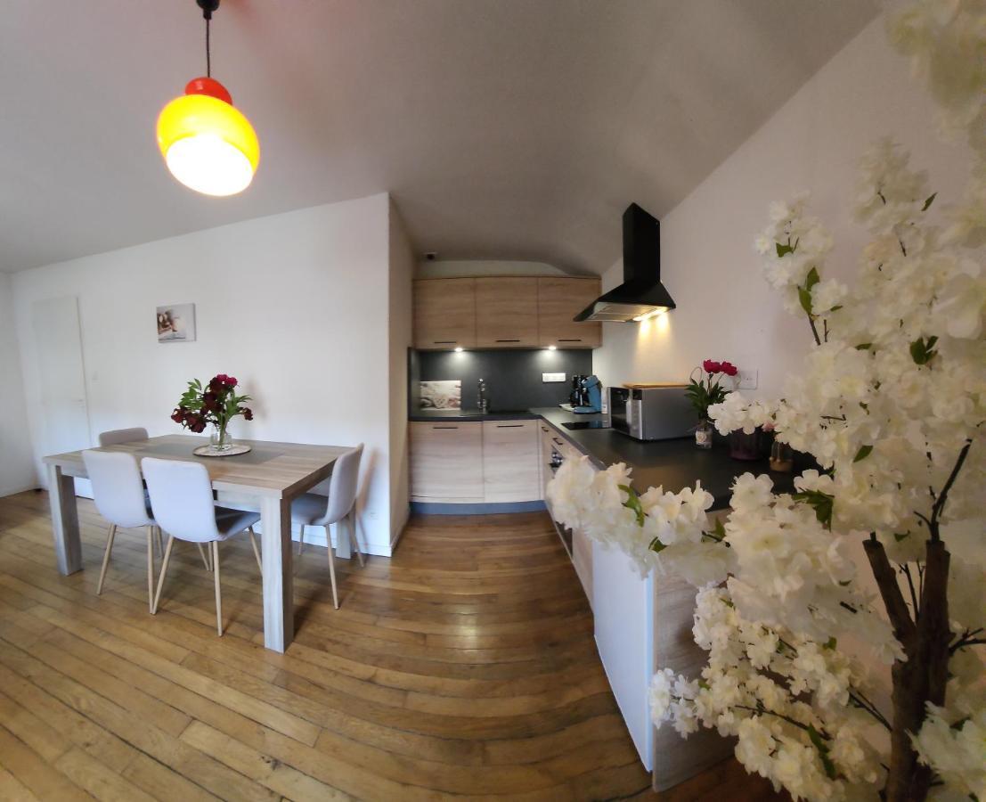 Gite Myrtille 2 A 6 Personnes Avec Spa Et Salle De Jeux Dans La Residence ヴォントロン エクステリア 写真