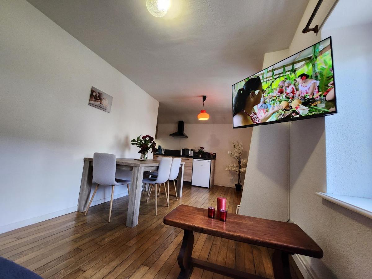 Gite Myrtille 2 A 6 Personnes Avec Spa Et Salle De Jeux Dans La Residence ヴォントロン エクステリア 写真
